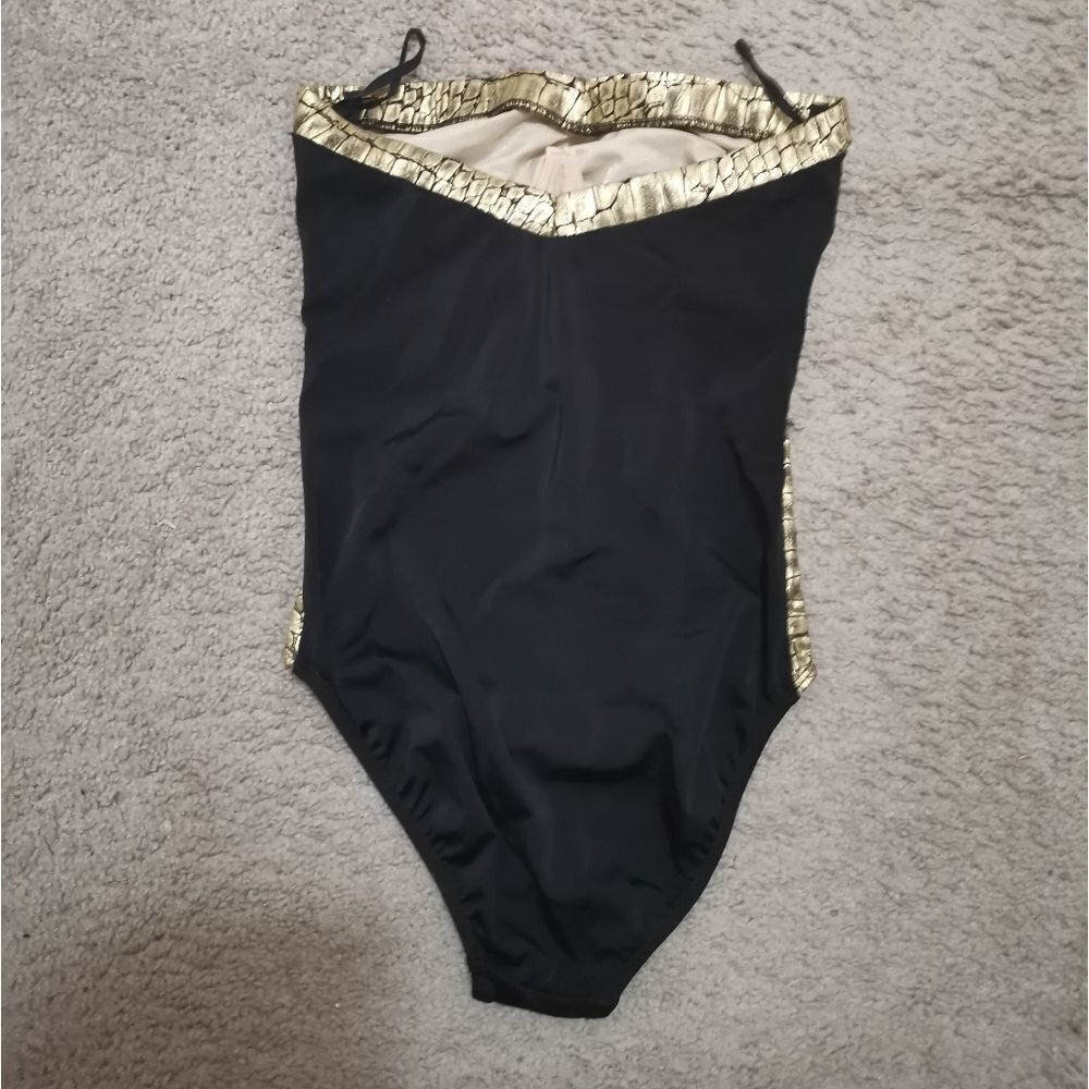Roxanne Bra. - Picture 2 of 5